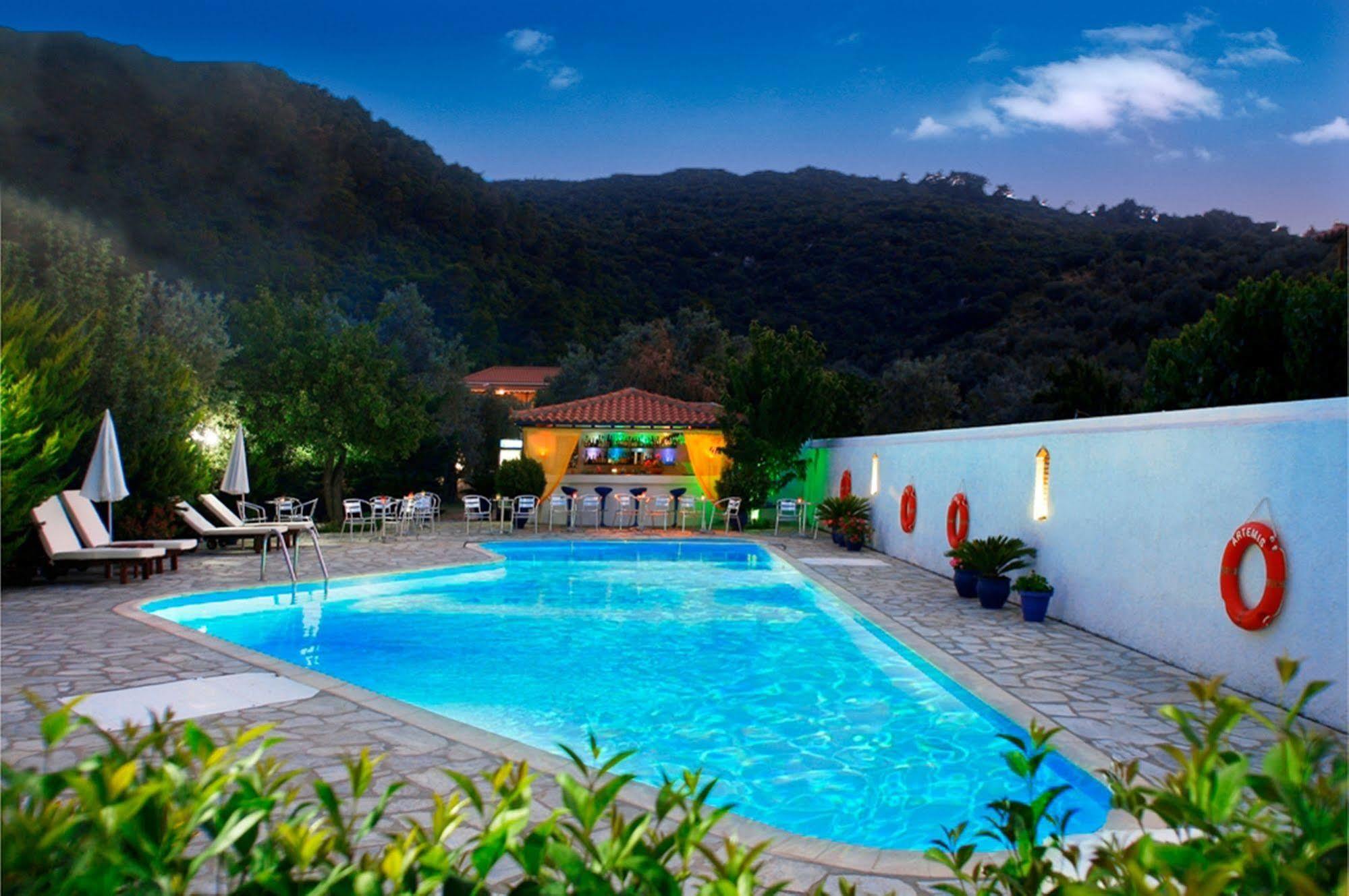 Artemis Bungalows Stafylos Esterno foto